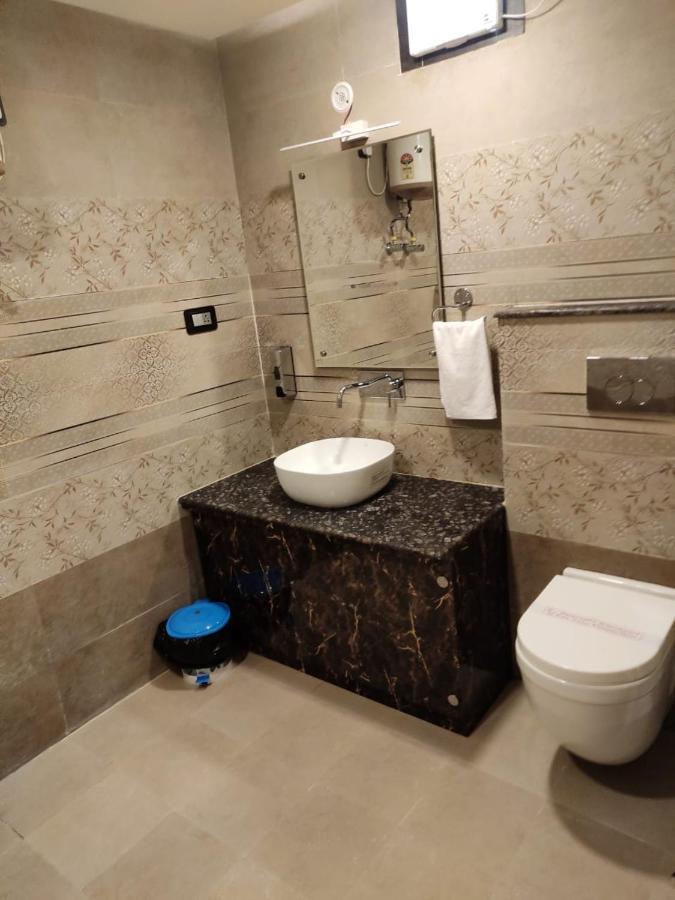 Hotel Vinayak Λάκναου Εξωτερικό φωτογραφία