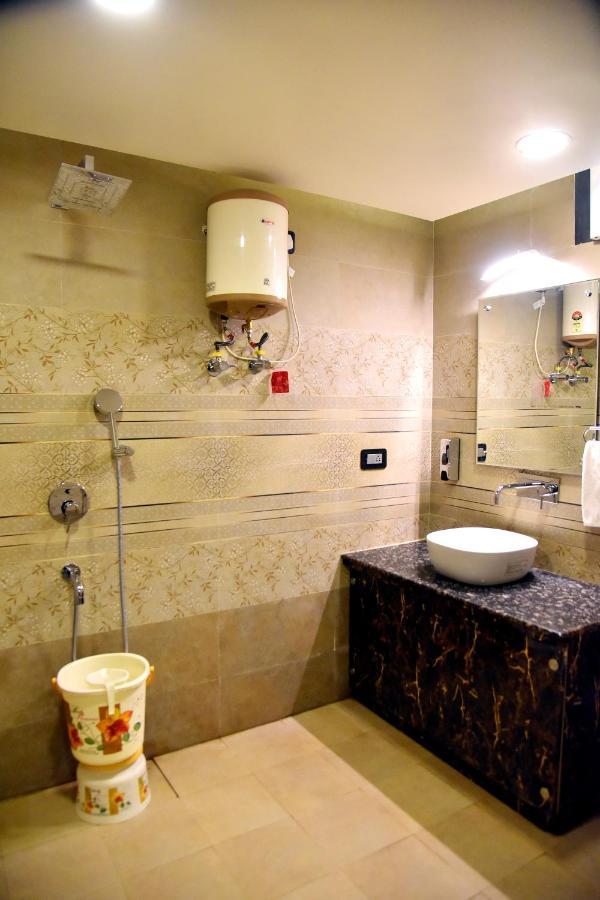 Hotel Vinayak Λάκναου Εξωτερικό φωτογραφία